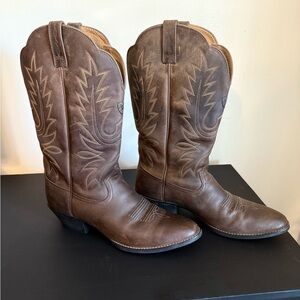 Women’s Artist R Toe Western Distressed Brown  Boots size 11B